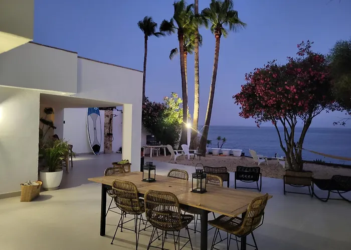 Beachfront Villa *