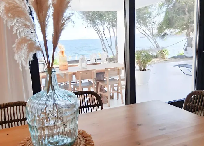 Beachfront Villa Estepona